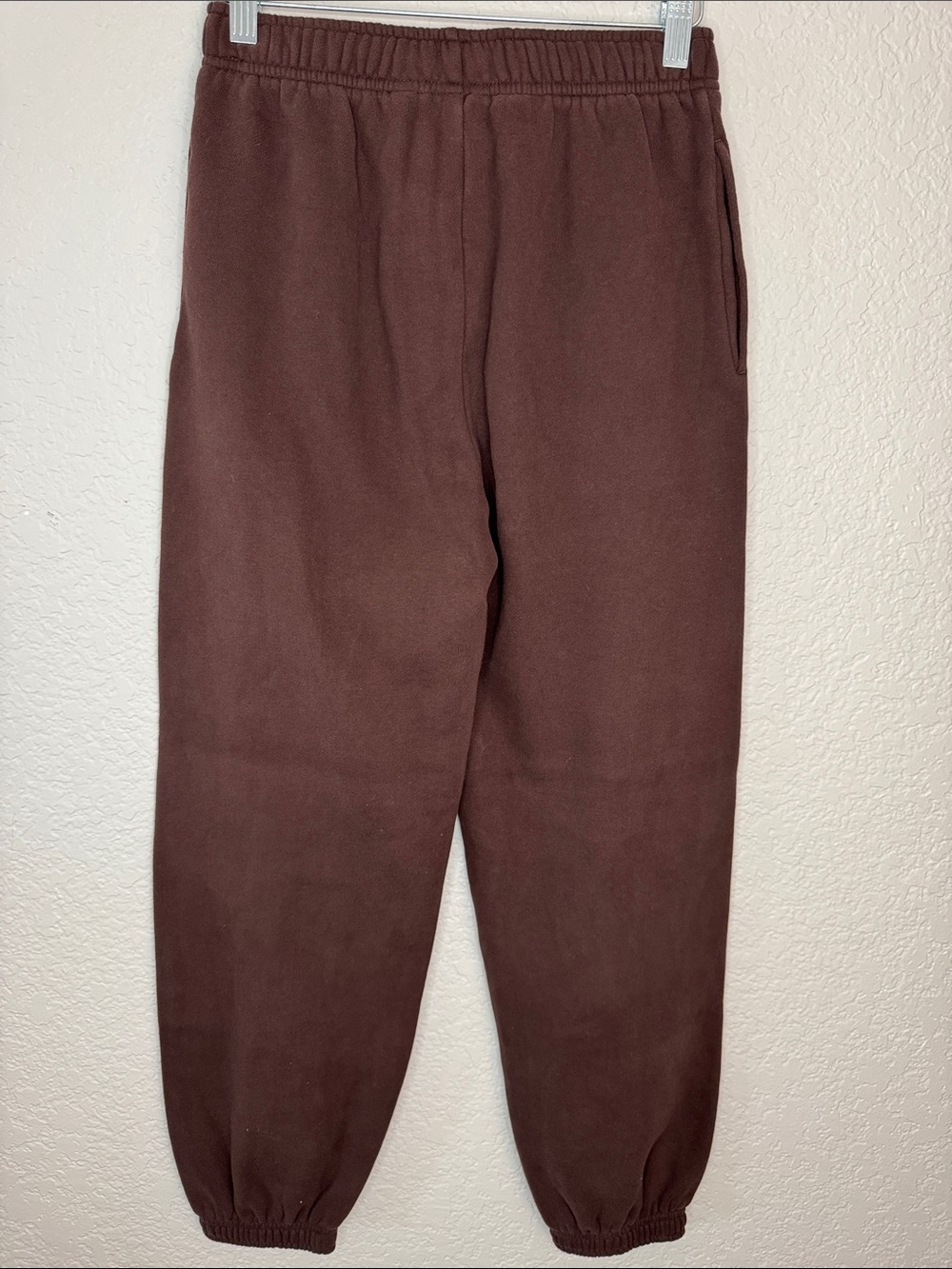 NWT Aritzia Cozy Sweatfleece Mega Fit Fleece Jogger 2XS Short Mocha Brown - Picture 4 of 6